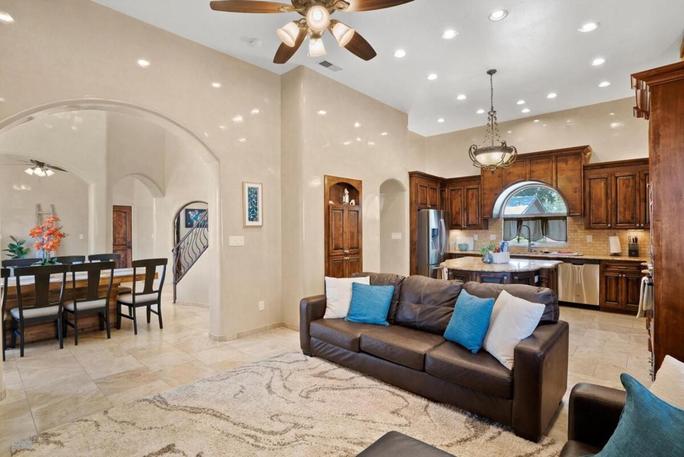 Luxury Tuscan Villa Near Old Town ألباكركي المظهر الخارجي الصورة