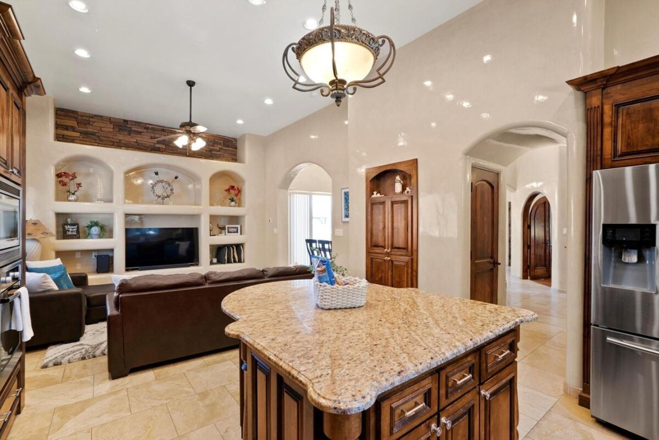 Luxury Tuscan Villa Near Old Town ألباكركي المظهر الخارجي الصورة